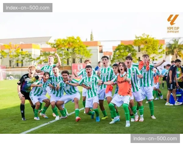 西甲与教育部合作项目启动,将足球课程纳入300所中小学体育课 西甲与教育部合作项目启动,将足球课程纳入300所中小学体育课